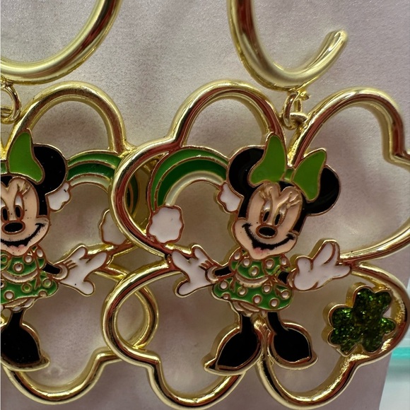 BaubleBar Disney Shamrock Minnie dangle earrings NWT - Picture 6 of 7